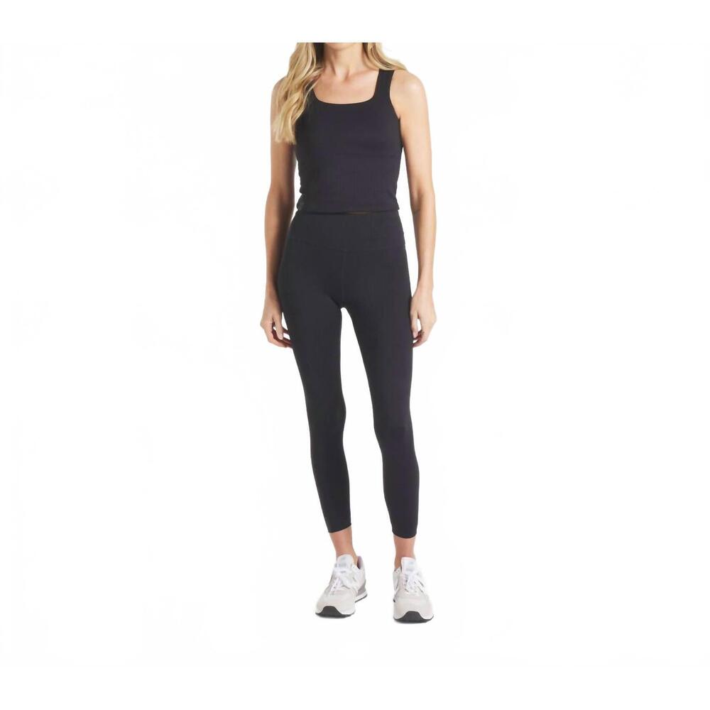 NEW UNRL performa fitted tank in black